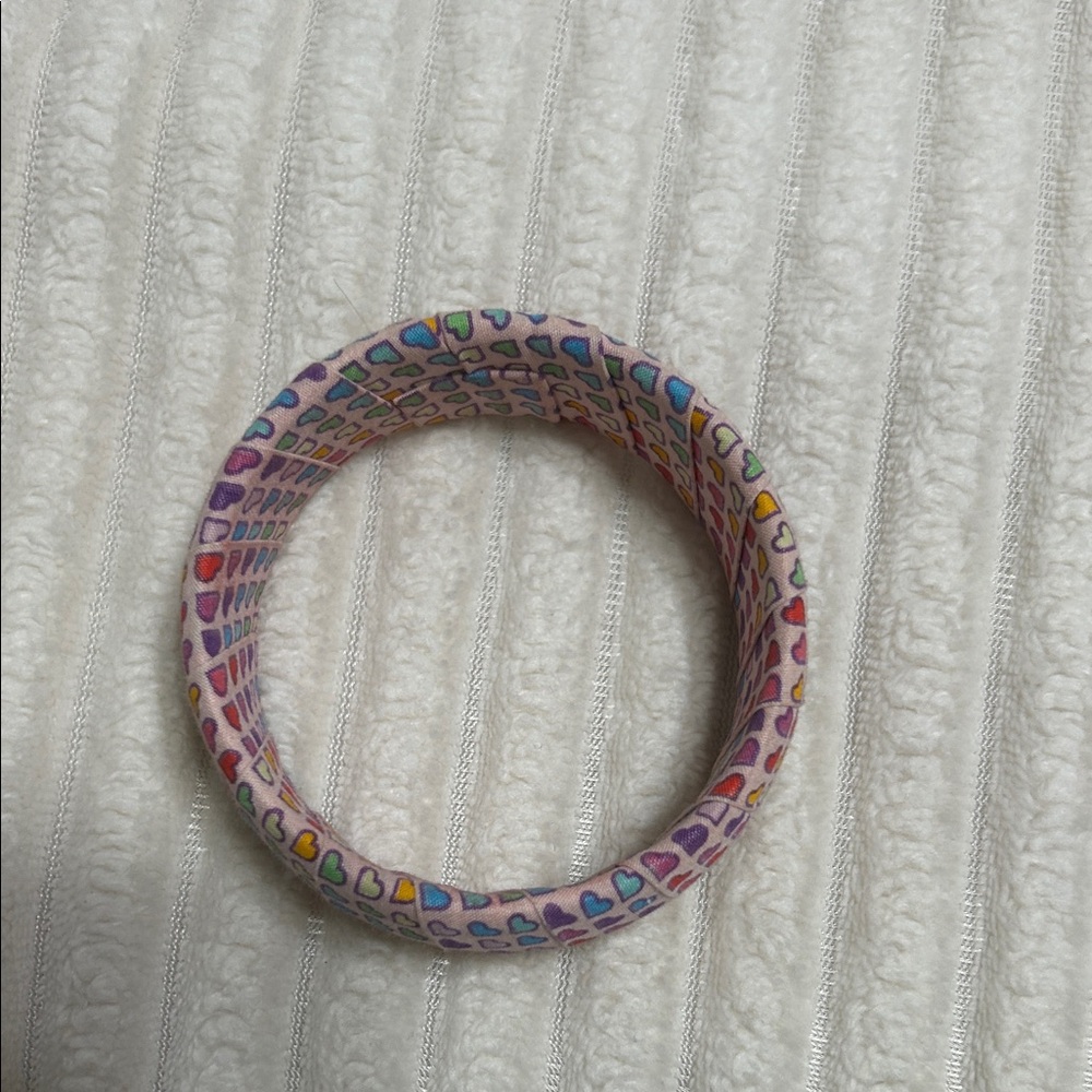 Colorful Heart Pattern Bracelet - Picture 2 of 3